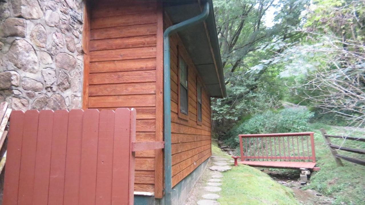 Cozy Creek Cabin Pigeon Forge Esterno foto